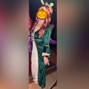 Fiona costume Halloween